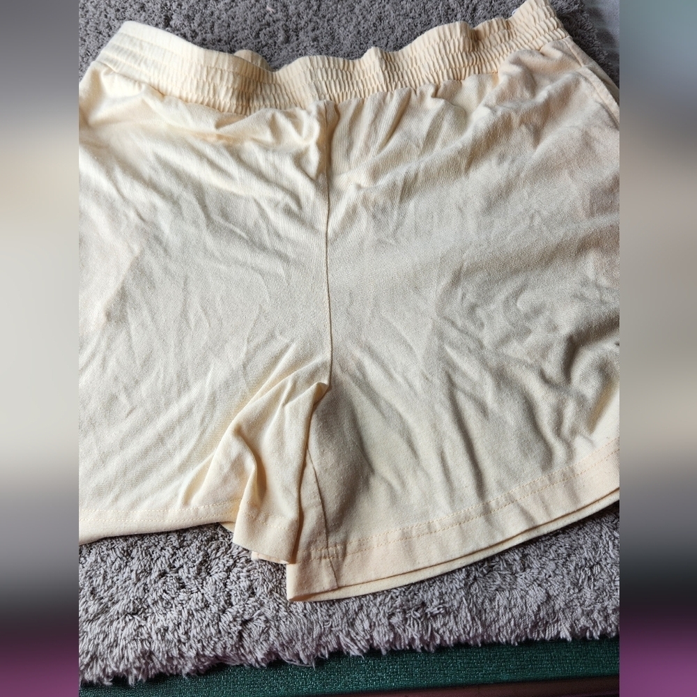 Casual Corners Light Yellow Shorts